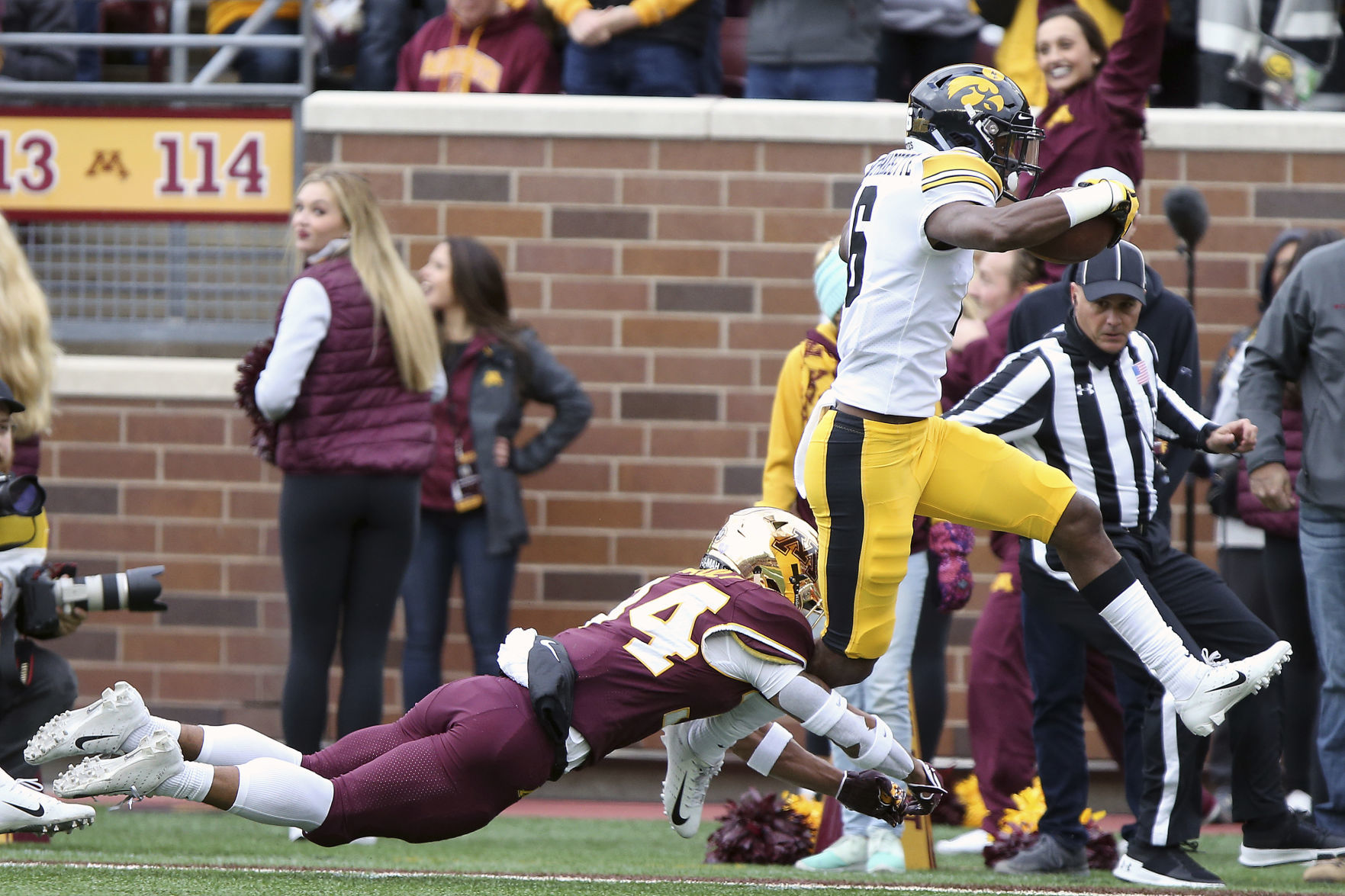 Iowa Minnesota Football